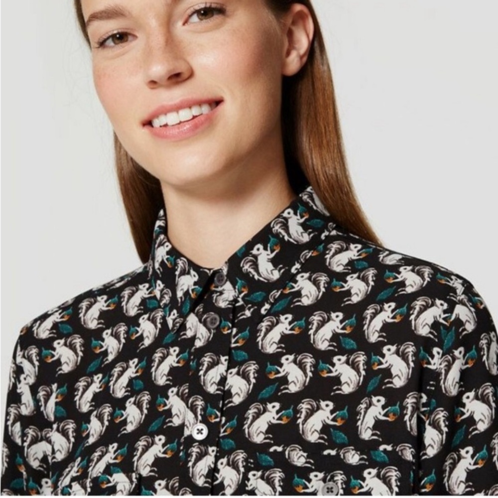 Loft Squirrel Pattern Top Size Small - image 5